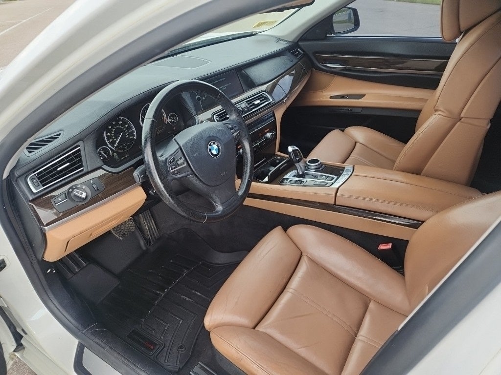 2011 BMW 7 Series 750i xDrive